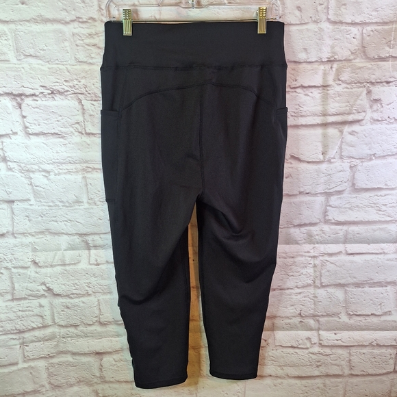NWT Popfit Leggings XL POCKETS Crop Black With Green Ribbon Accents - Picture 4 of 6